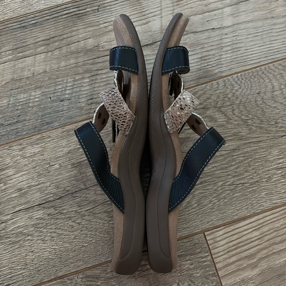 Taos Prize 4 Leather Sandals Womens Size 7 Black Exotic Multi Color Slide - Picture 7 of 7